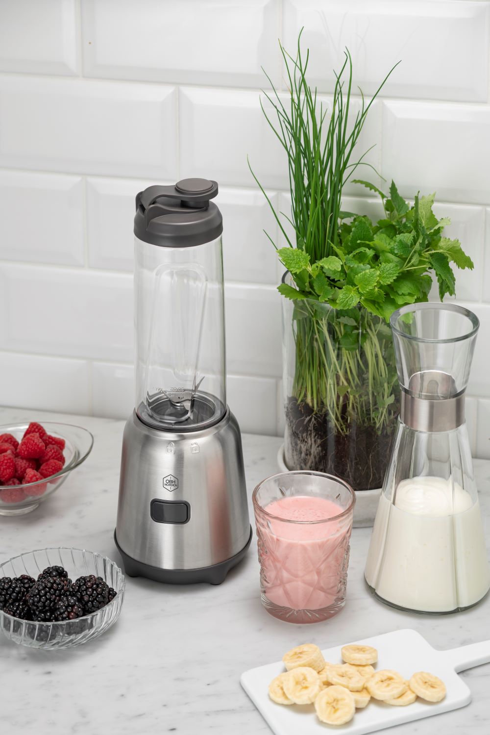 Mix and Move smoothie blender  2 x 0,6 ltr. 300 W