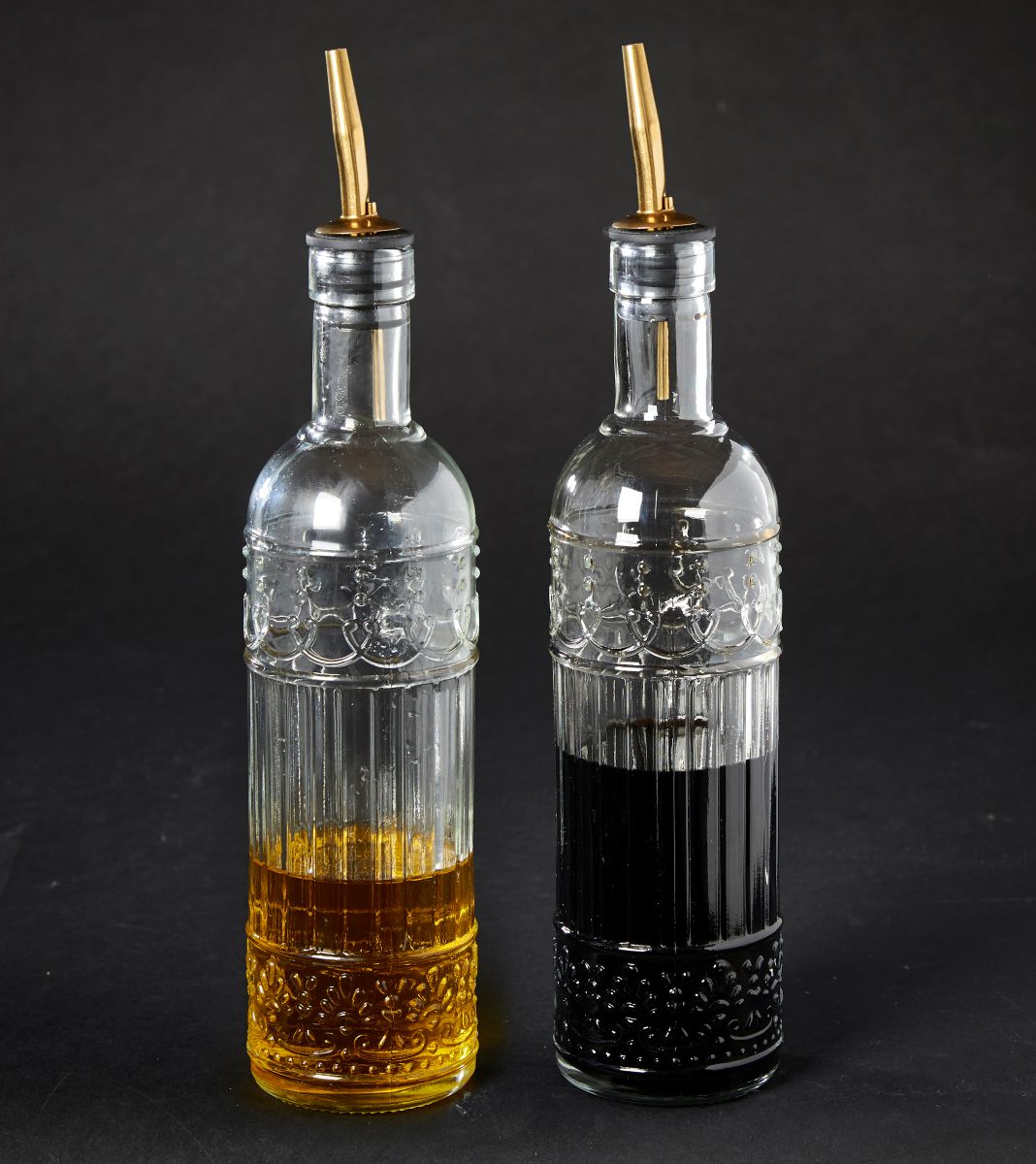 Olie-Eddike sæt glasflaske Ø6xH29 cm. Guld top 