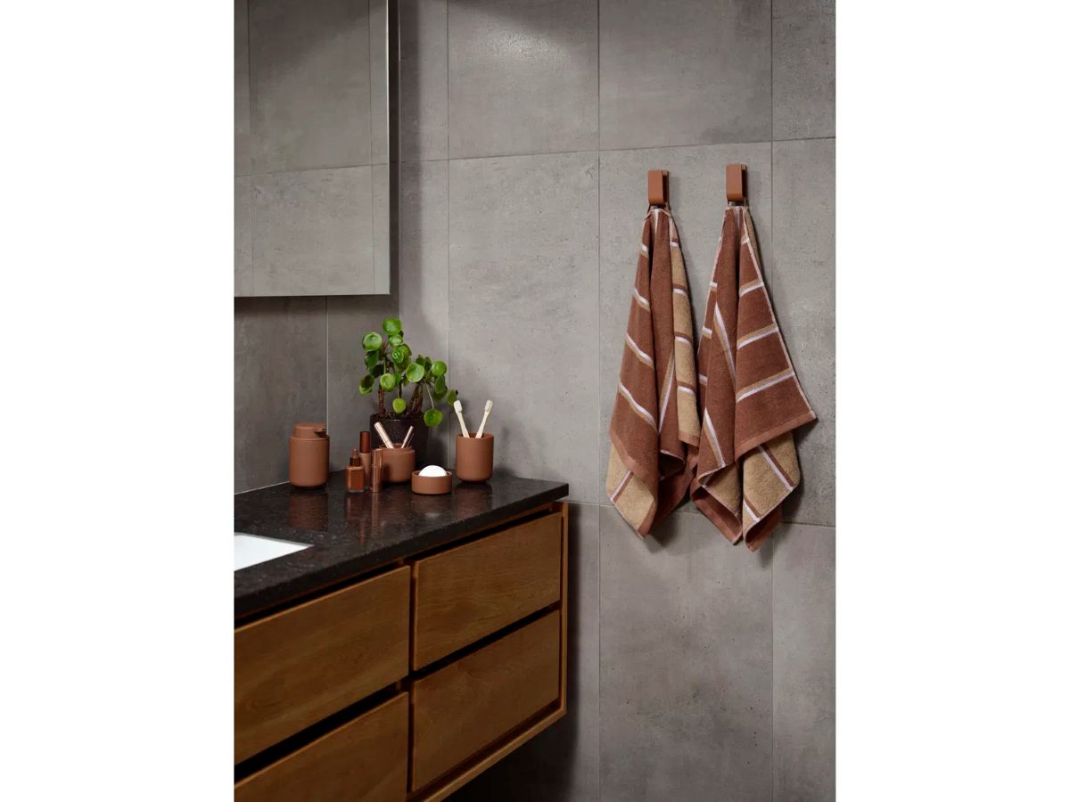 Zone Håndklæde Sauna 50x100 cm. terracotta/camel/lupine