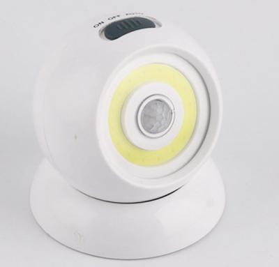Conzept sensorlampe hvid magnetisk Ø7,5 cm 130 lumen 