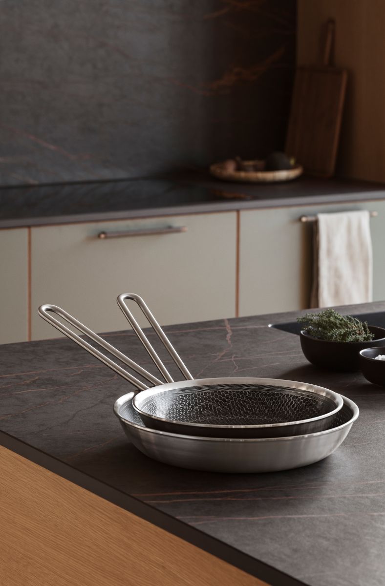 Eva Trio Multi Mosaic stegepande sæt Ø24+28 cm.  Eva Trio Multi Mosaic stegepande sæt Ø24+28 cm.