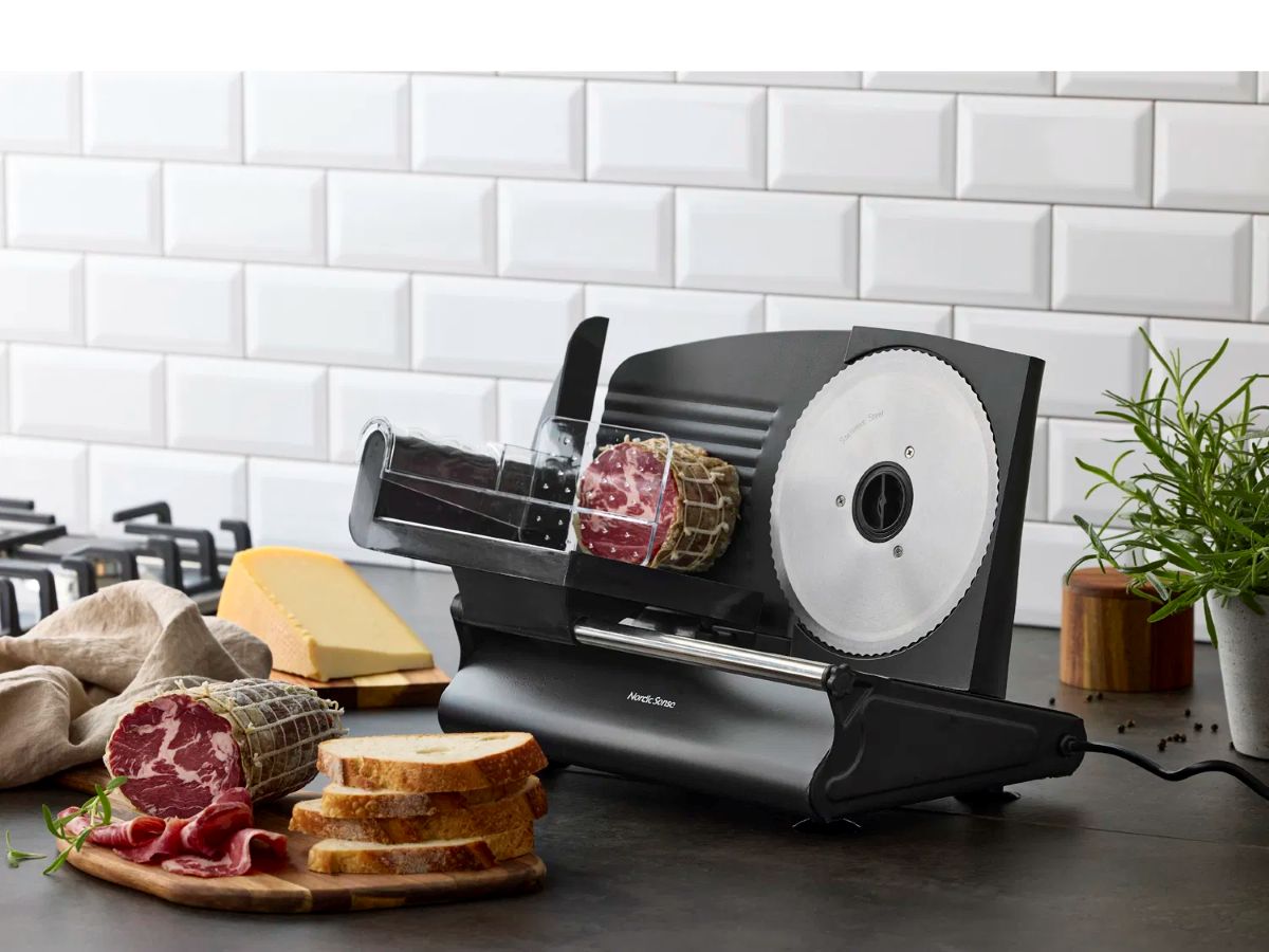 Nordic Sense Pålægsmaskine 200 watt sort